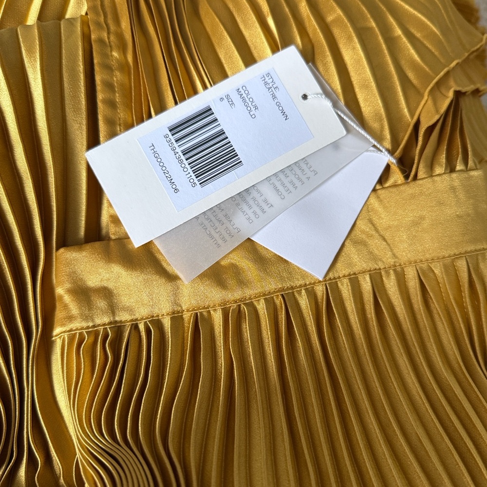 L’Idee Gold Pleated Dress New with Tags - Picture 4 of 6